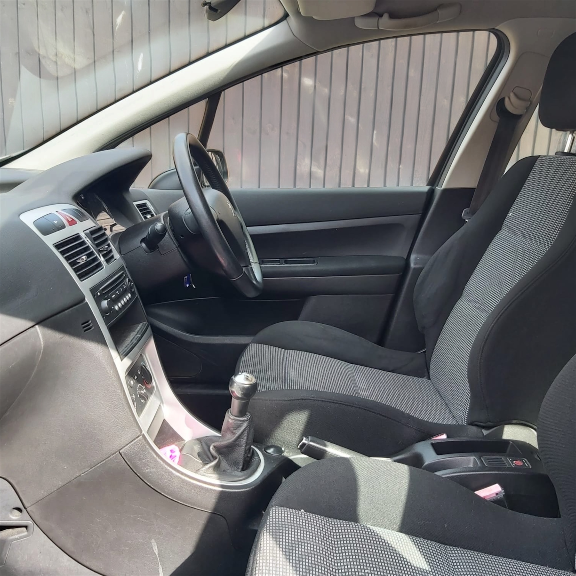 2006 Peugeot 307 S Hdi 110 - photo 7