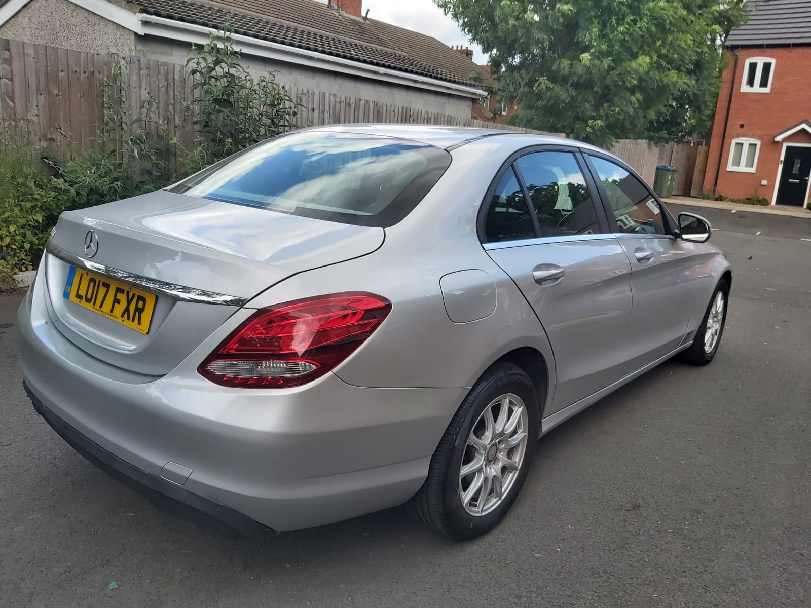 2017 Mercedes Benz C 220 SE D AUTO - photo 2